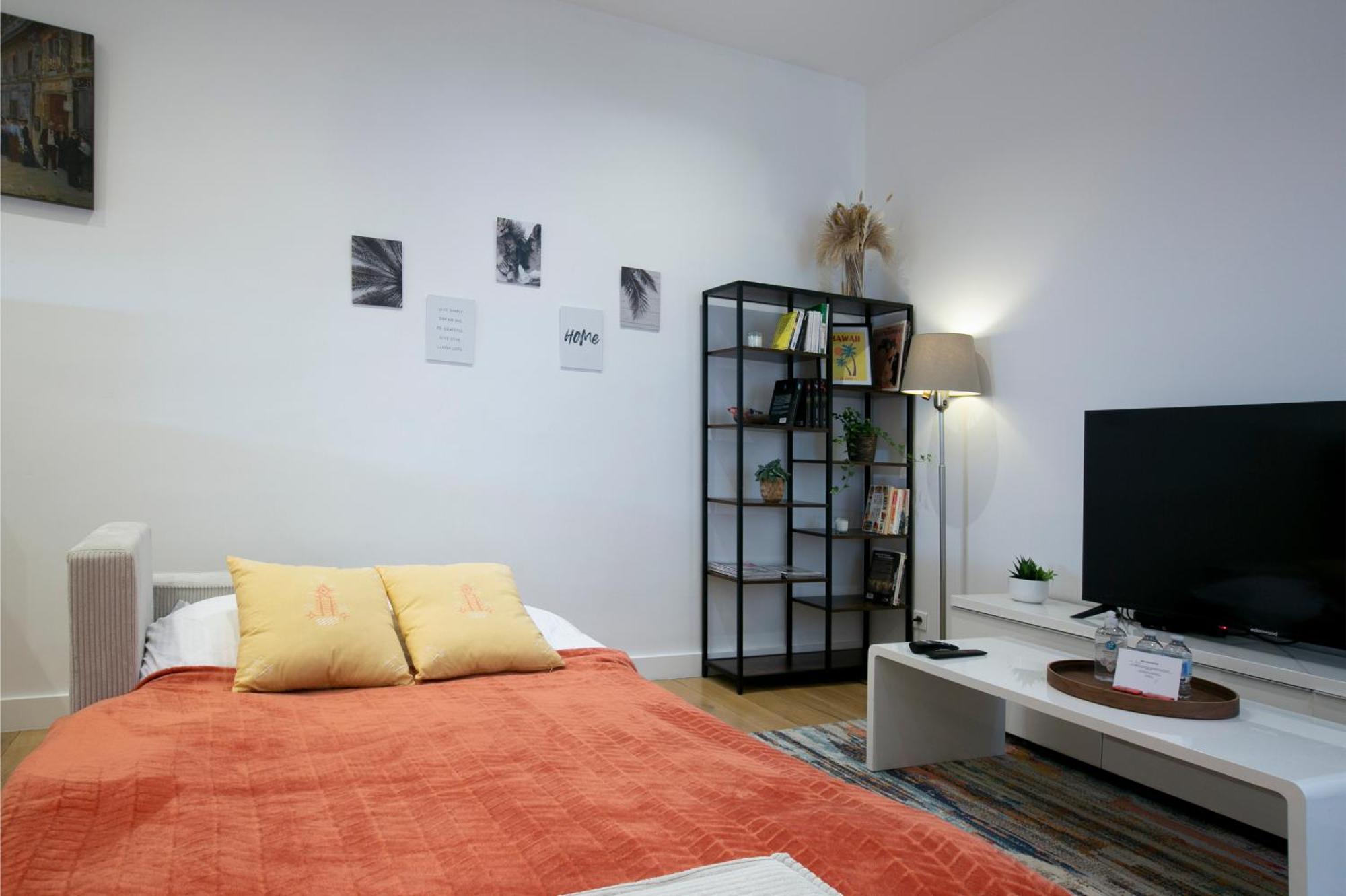 Appartement Warm 2 Bedrooms - C38 *